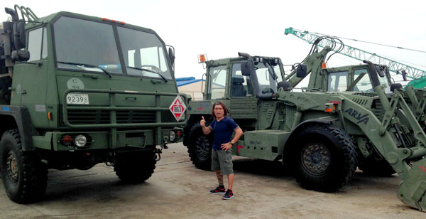 LMC and Atlas Cargo handled Canadian Military heavy equipments